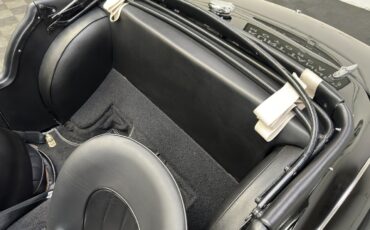 Triumph-TR3-1957-ROADSTER-14