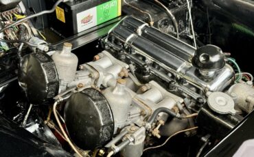 Triumph-TR3-1957-ROADSTER-19