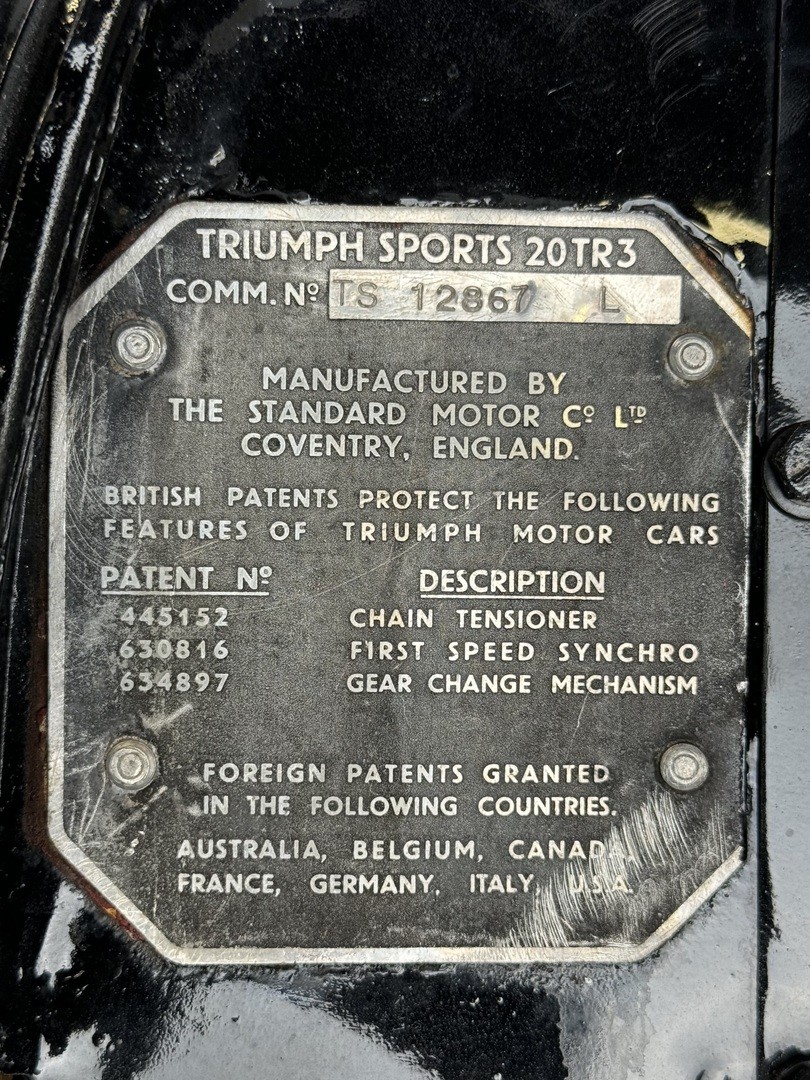 Triumph-TR3-1957-ROADSTER-21