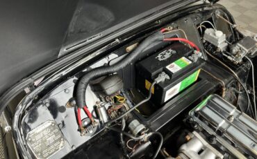 Triumph-TR3-1957-ROADSTER-27