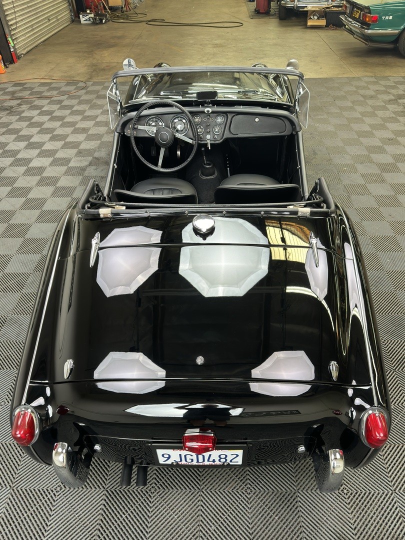 Triumph-TR3-1957-ROADSTER-34