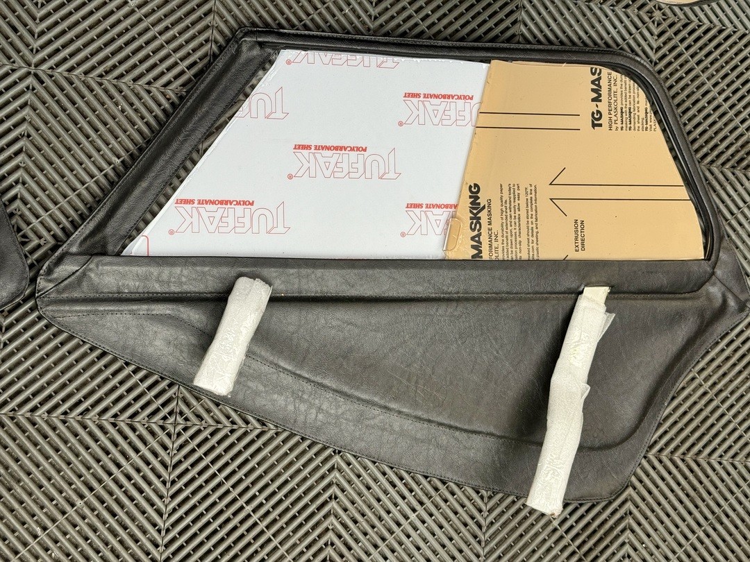 Triumph-TR3-1957-ROADSTER-38