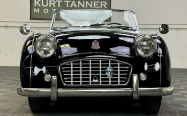 Triumph-TR3-1957-Roadster-1