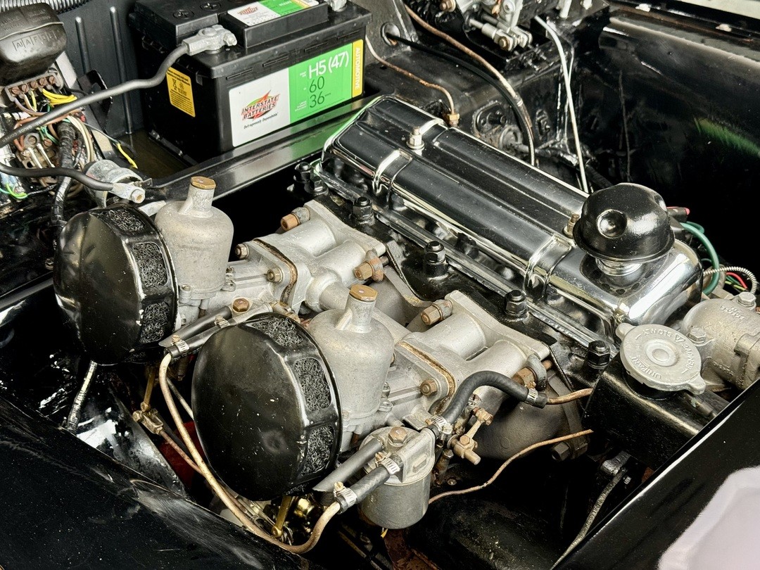 Triumph-TR3-1957-Roadster-19