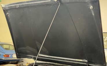 Triumph-TR3-1957-Roadster-25