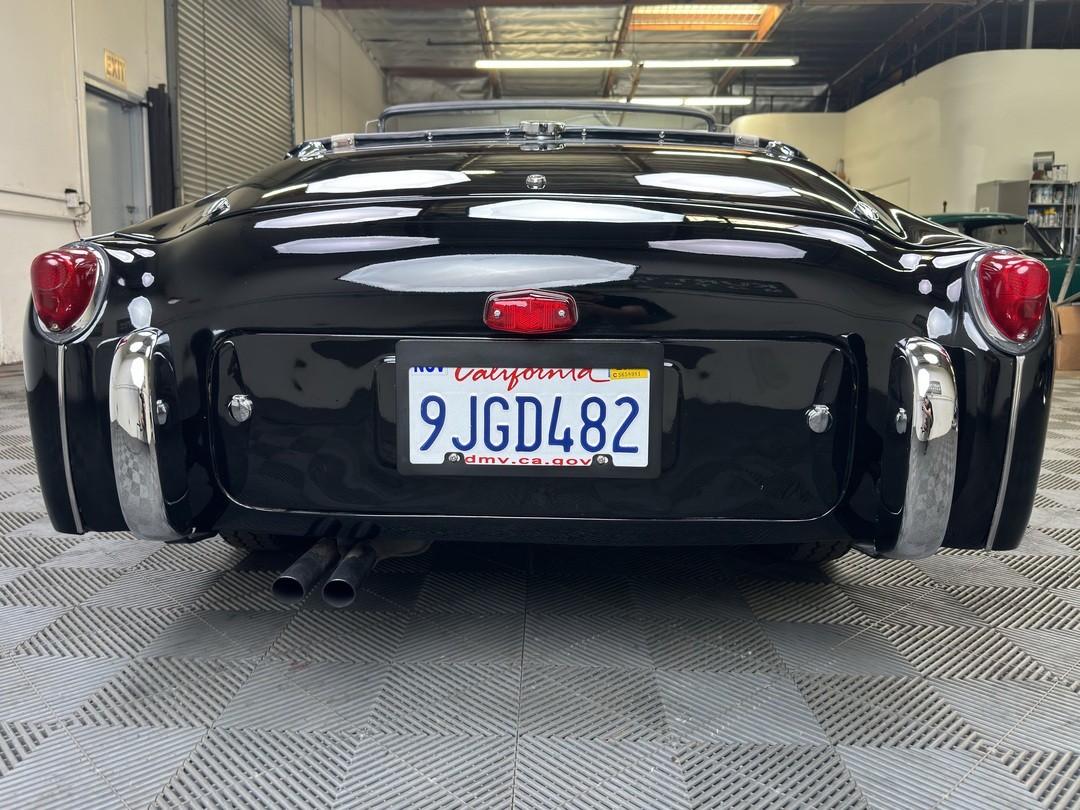 Triumph-TR3-1957-Roadster-33