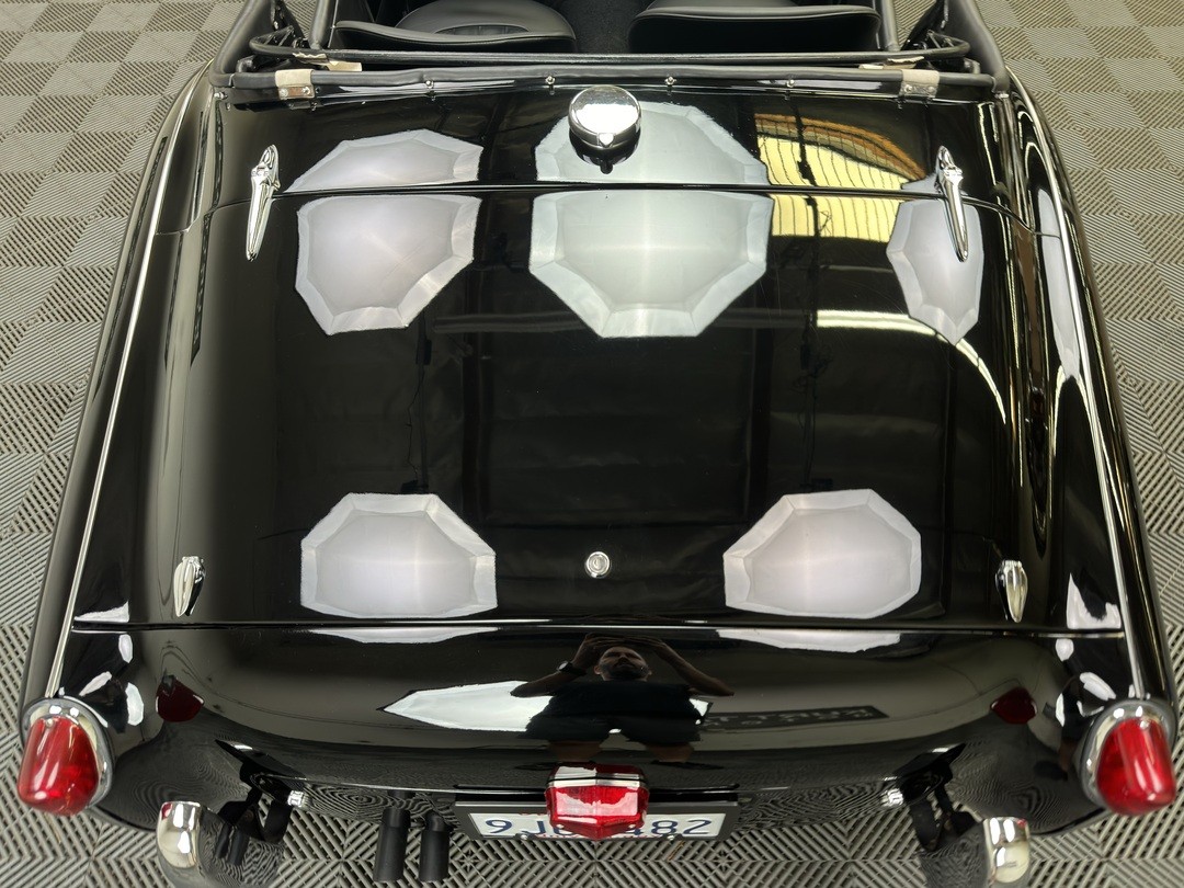 Triumph-TR3-1957-Roadster-35