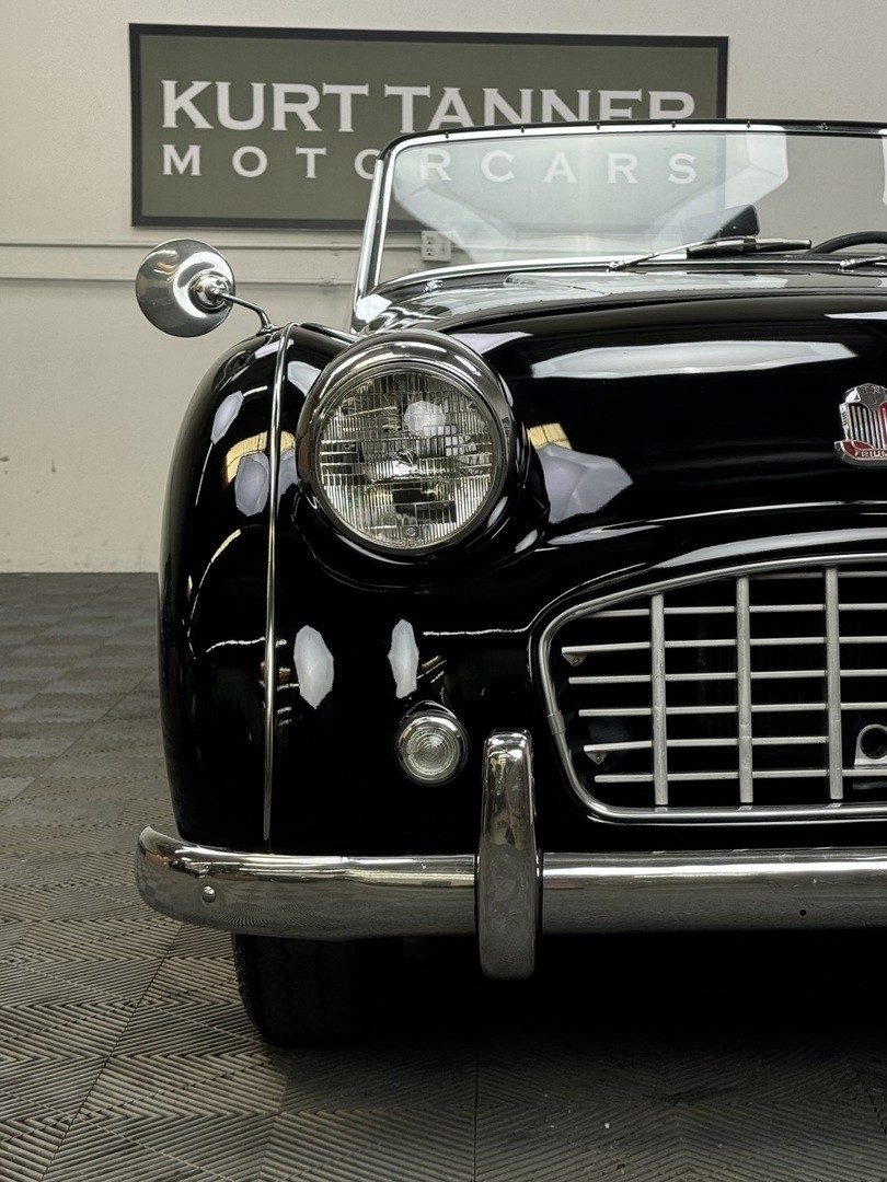 Triumph-TR3-1957-Roadster-8