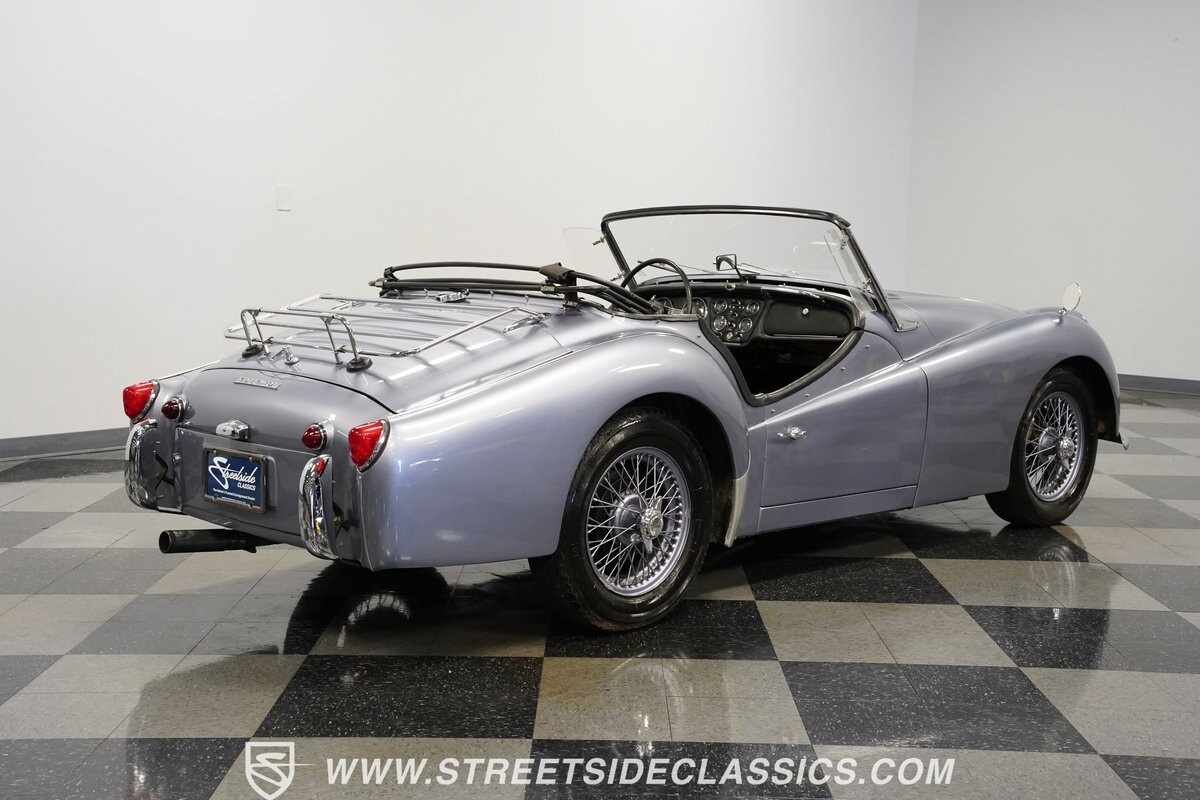 Triumph-TR3A-1960-Convertible-12