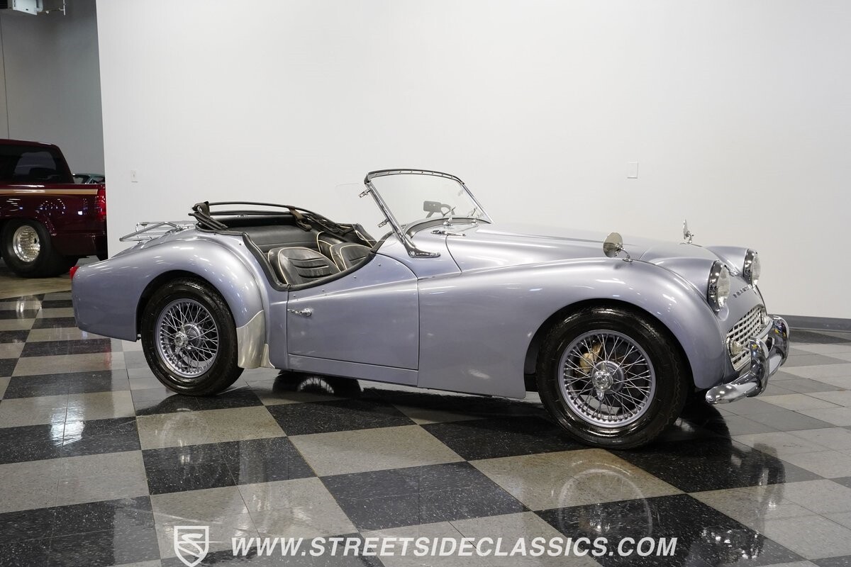 Triumph-TR3A-1960-Convertible-15