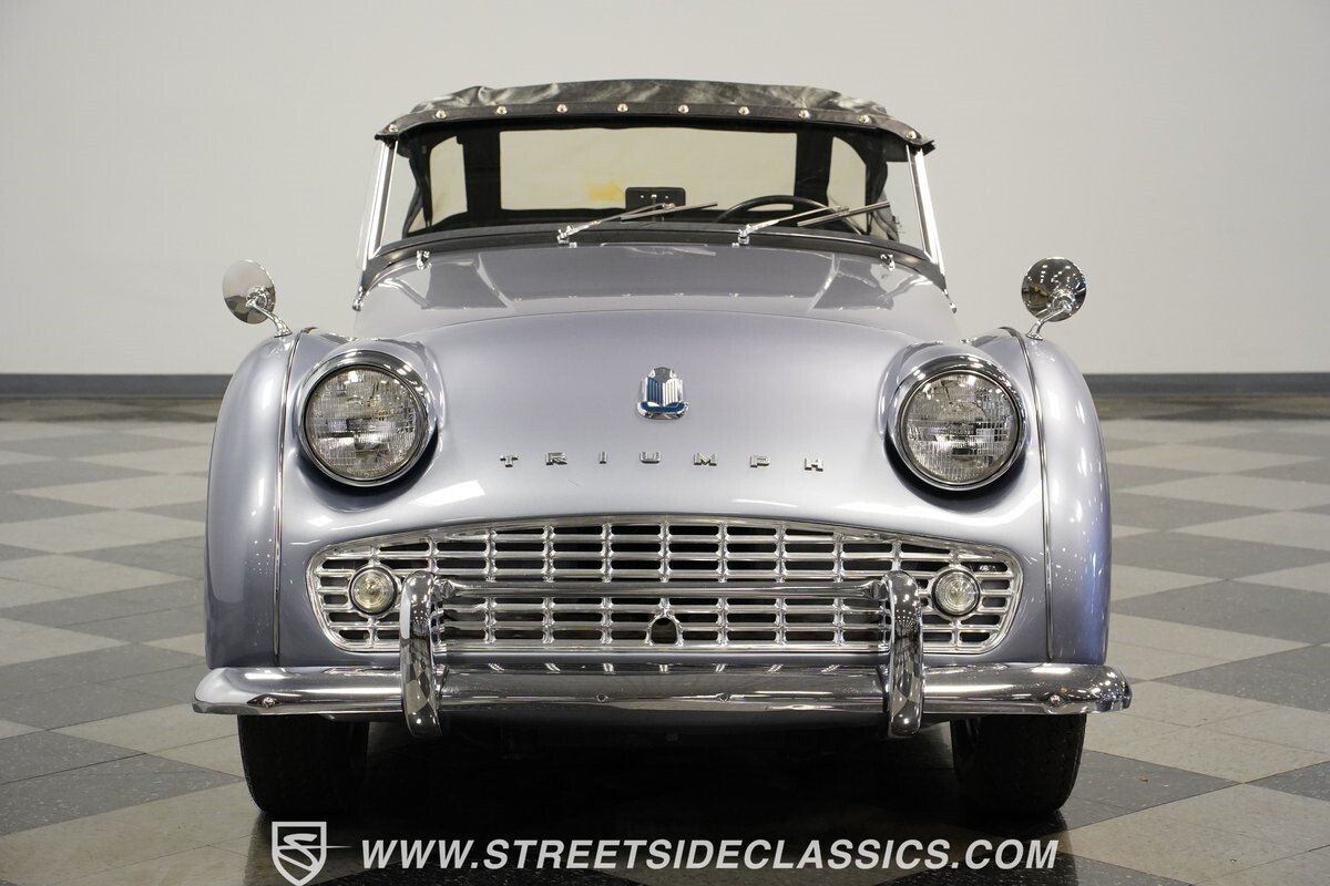 Triumph-TR3A-1960-Convertible-17