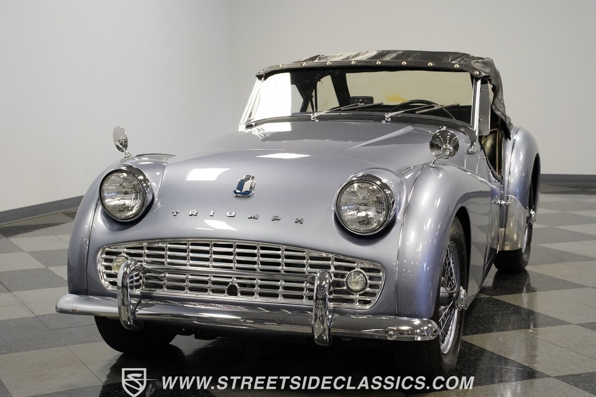 Triumph-TR3A-1960-Convertible-18