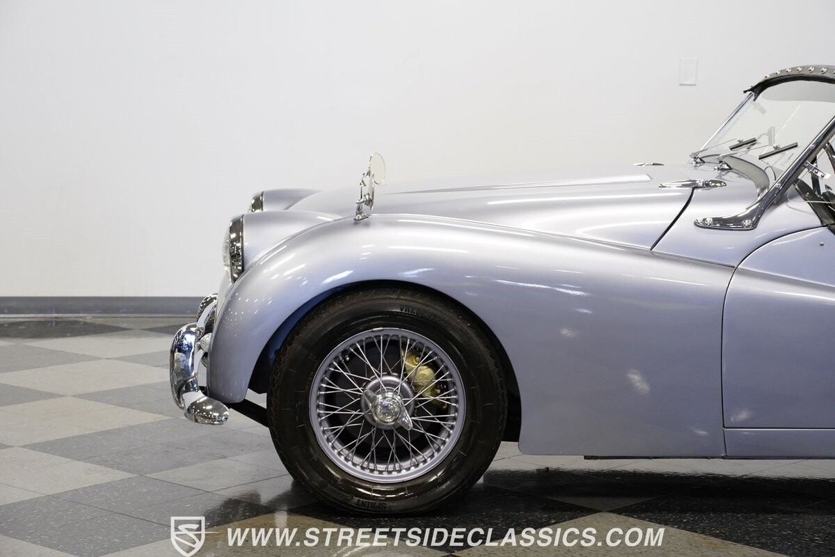 Triumph-TR3A-1960-Convertible-23