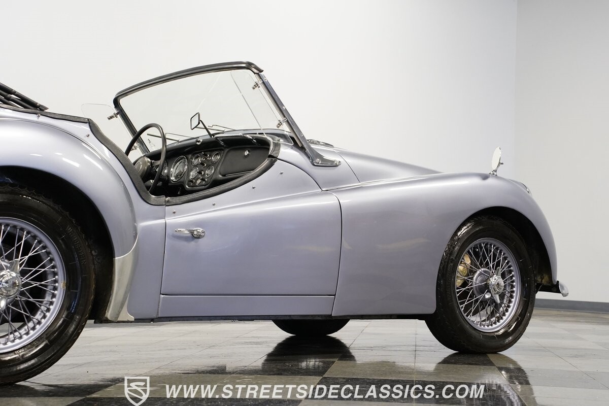 Triumph-TR3A-1960-Convertible-28