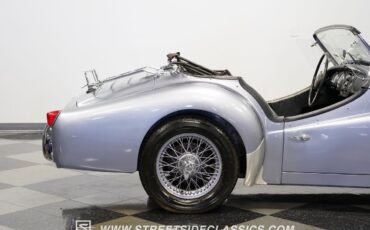 Triumph-TR3A-1960-Convertible-29