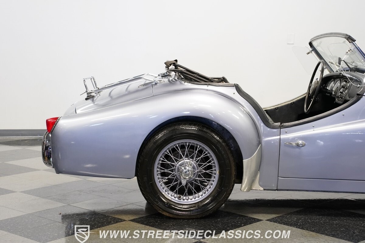 Triumph-TR3A-1960-Convertible-29