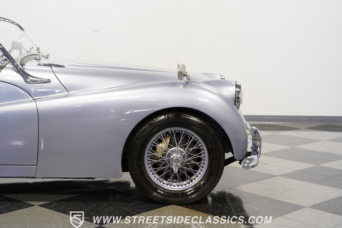 Triumph-TR3A-1960-Convertible-30