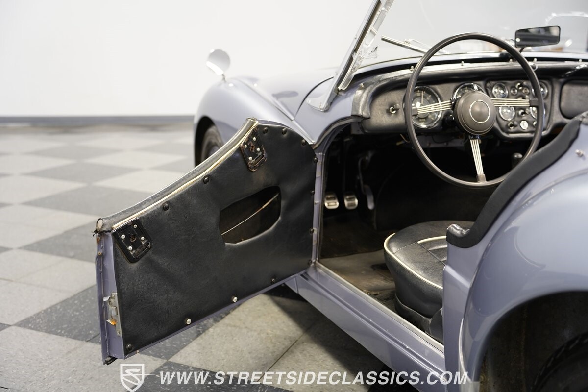 Triumph-TR3A-1960-Convertible-36