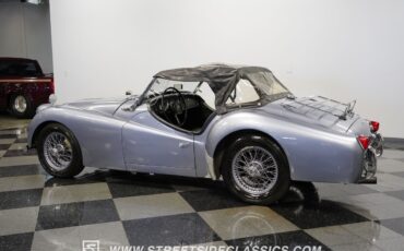 Triumph-TR3A-1960-Convertible-8