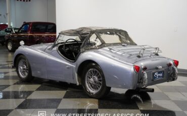 Triumph-TR3A-1960-Convertible-9