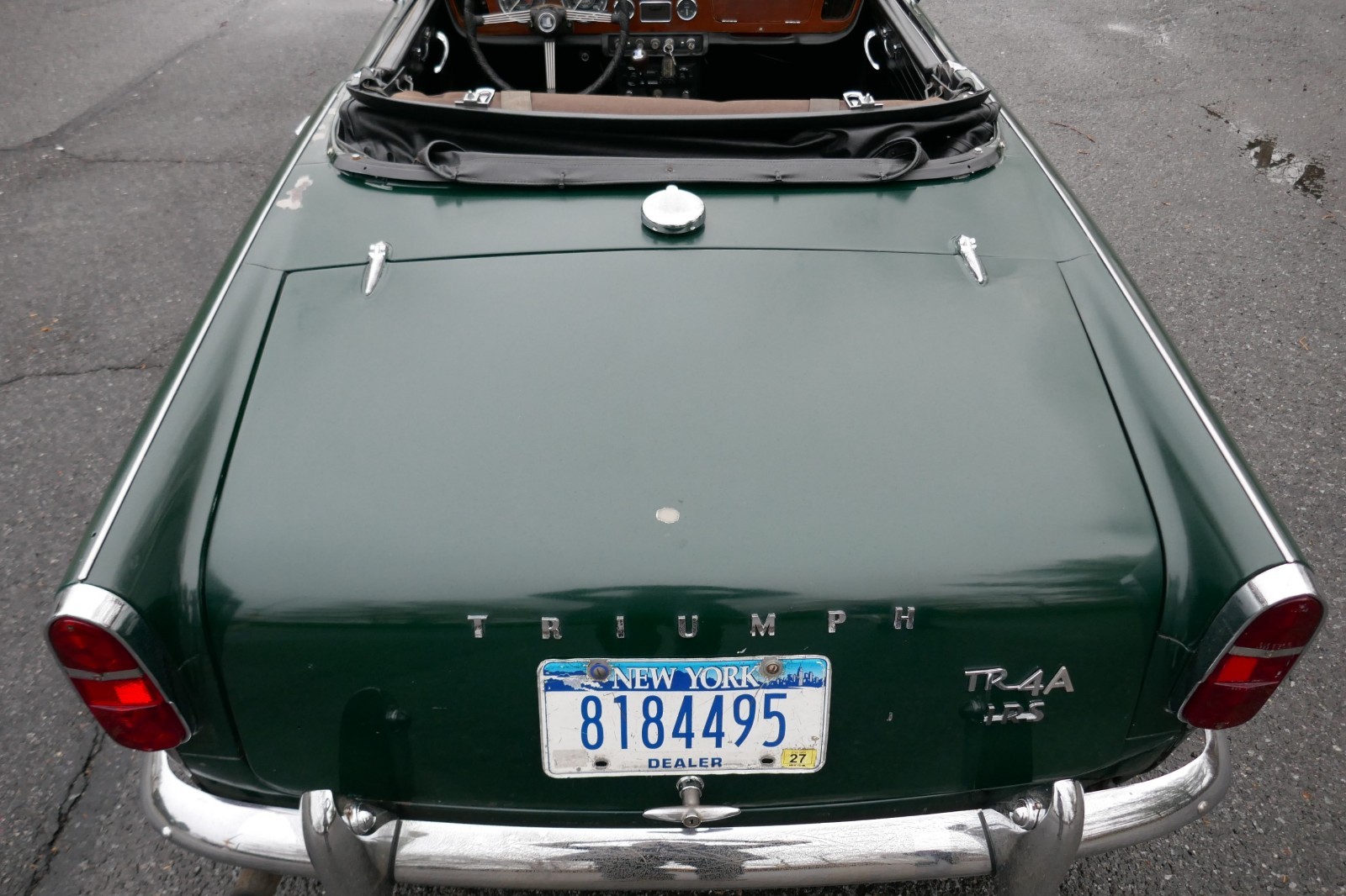 Triumph-TR4A-IRS-1967-Convertible-10