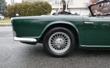 Triumph-TR4A-IRS-1967-Convertible-11