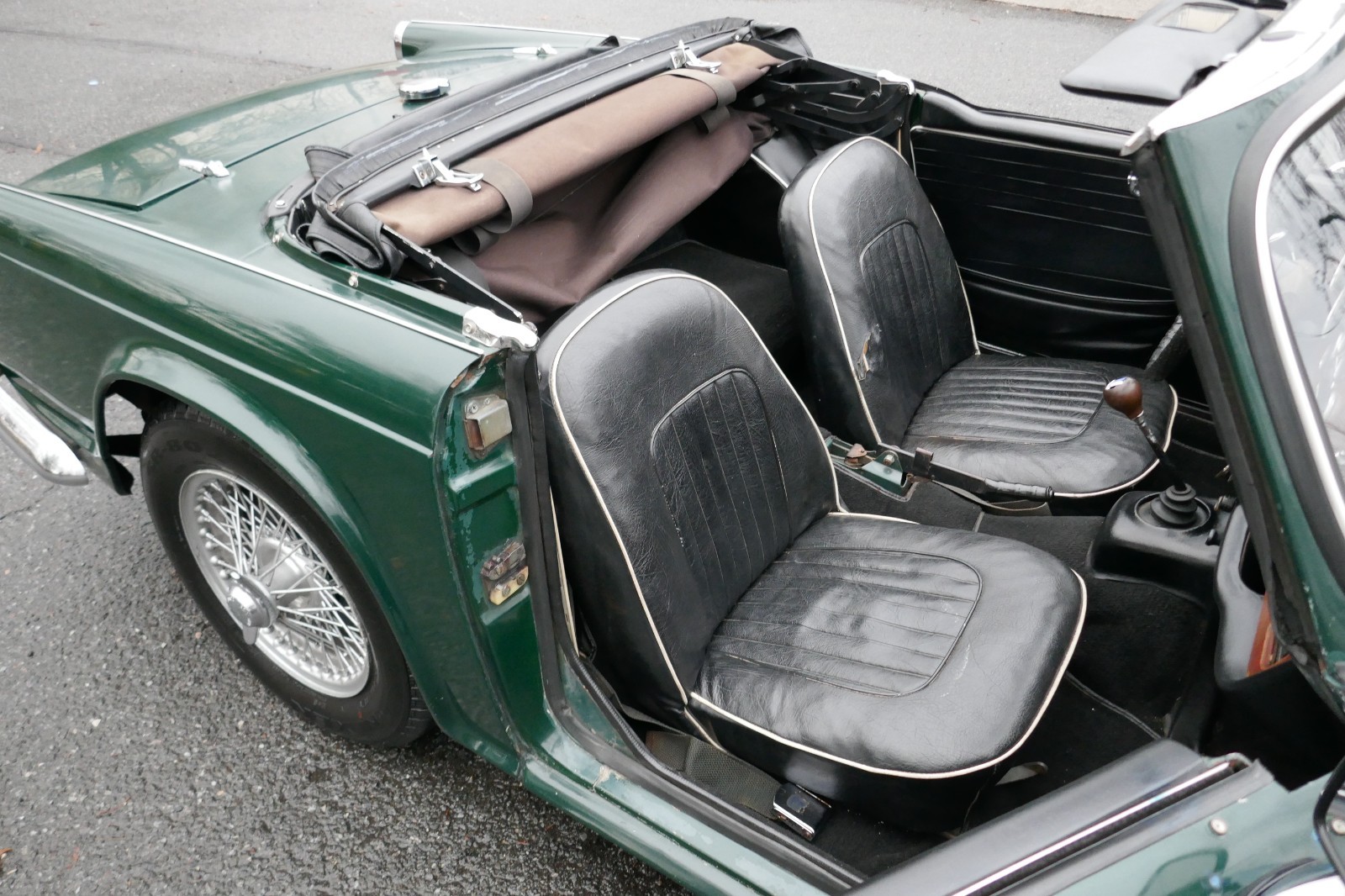 Triumph-TR4A-IRS-1967-Convertible-15