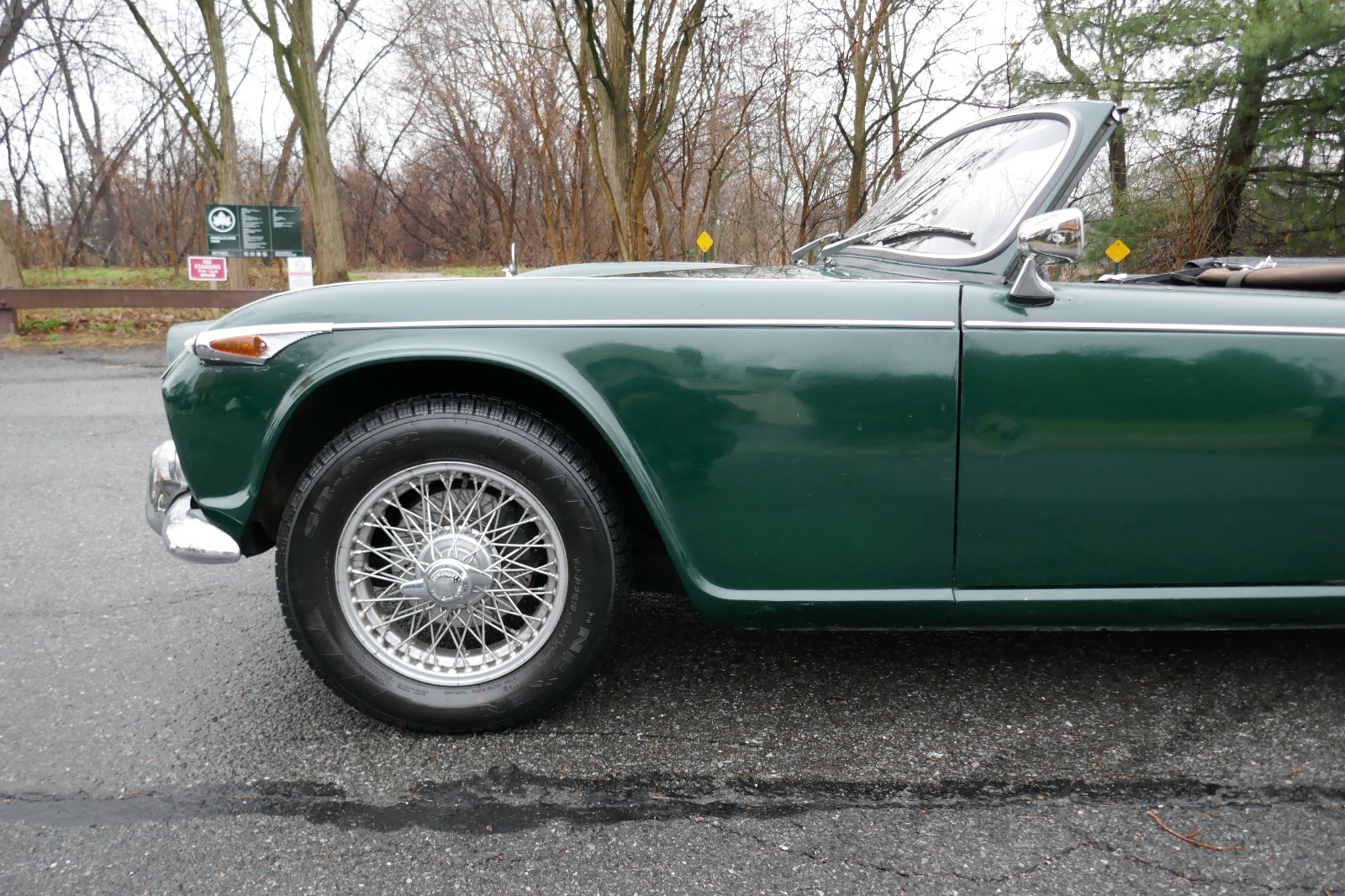 Triumph-TR4A-IRS-1967-Convertible-7