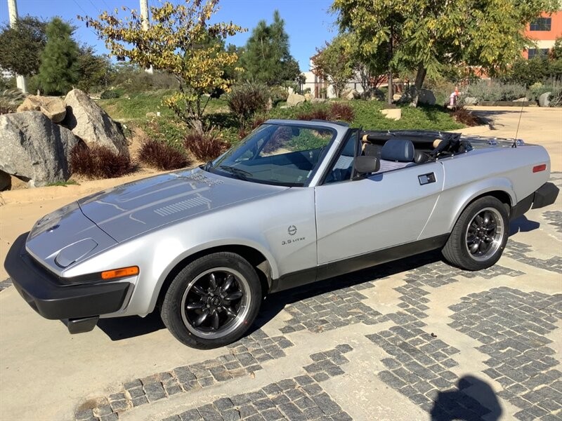 Triumph-TR8-1981-Convertible-10