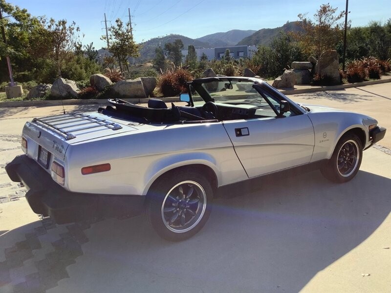 Triumph-TR8-1981-Convertible-14