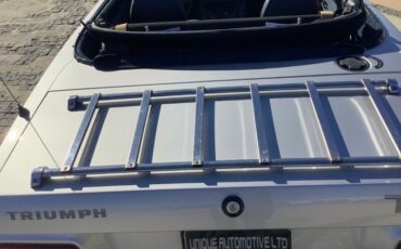 Triumph-TR8-1981-Convertible-19