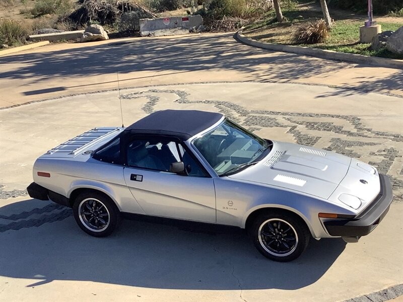 Triumph-TR8-1981-Convertible-21