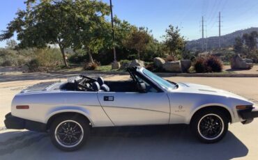 Triumph-TR8-1981-Convertible-5