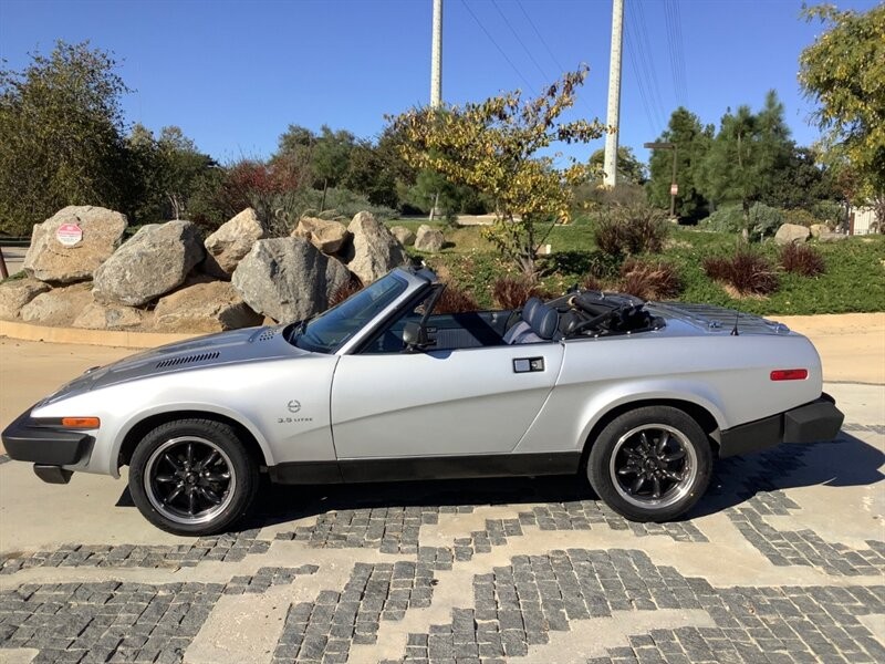 Triumph-TR8-1981-Convertible-7