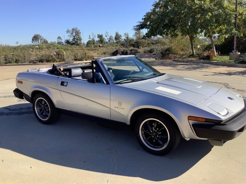Triumph-TR8-1981-Convertible-8