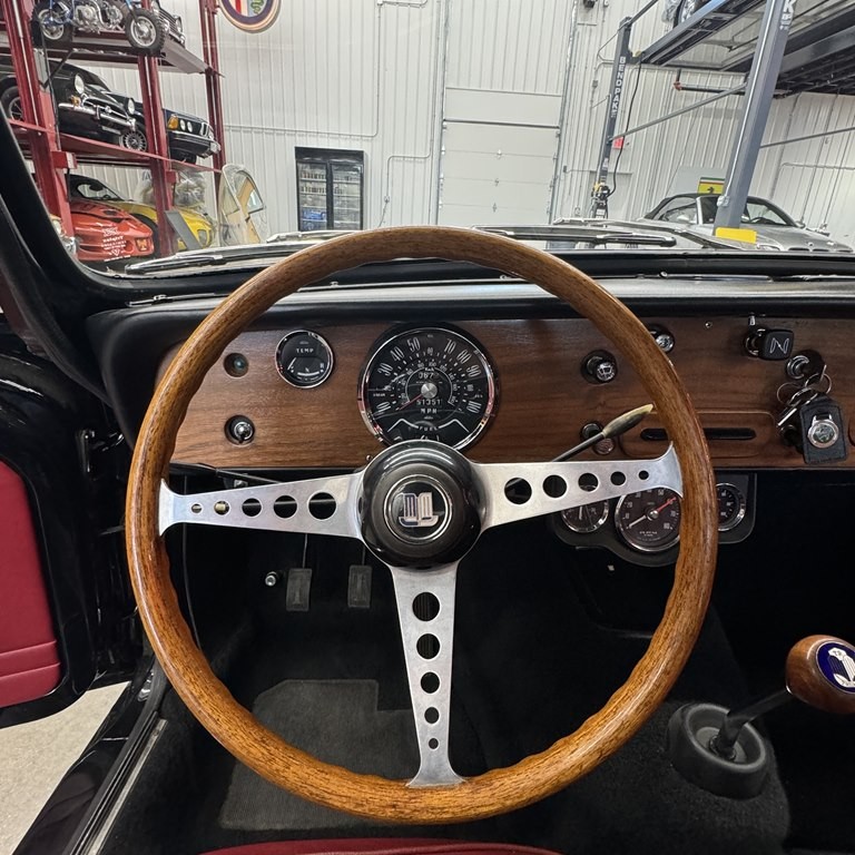 Triumph-VITESSE-1963-11