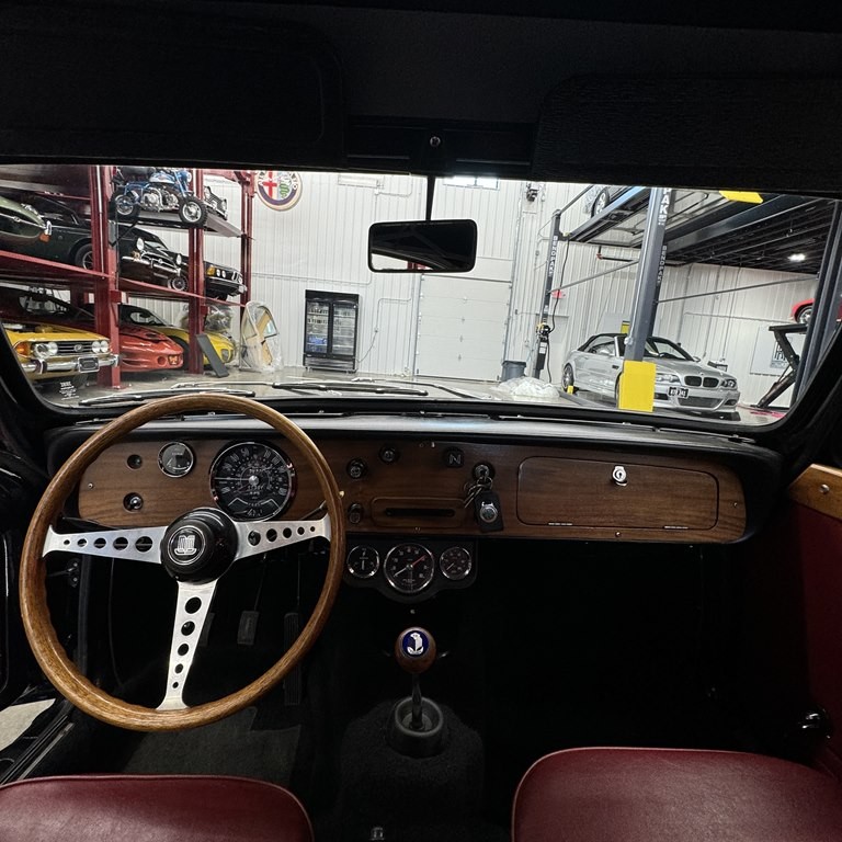 Triumph-VITESSE-1963-12