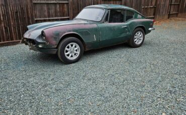 Triumph-gt6-1969-green-1