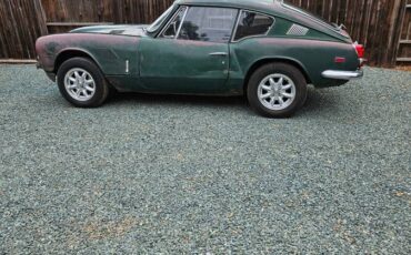Triumph-gt6-1969-green-2