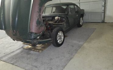 Triumph-gt6-1969-green-6