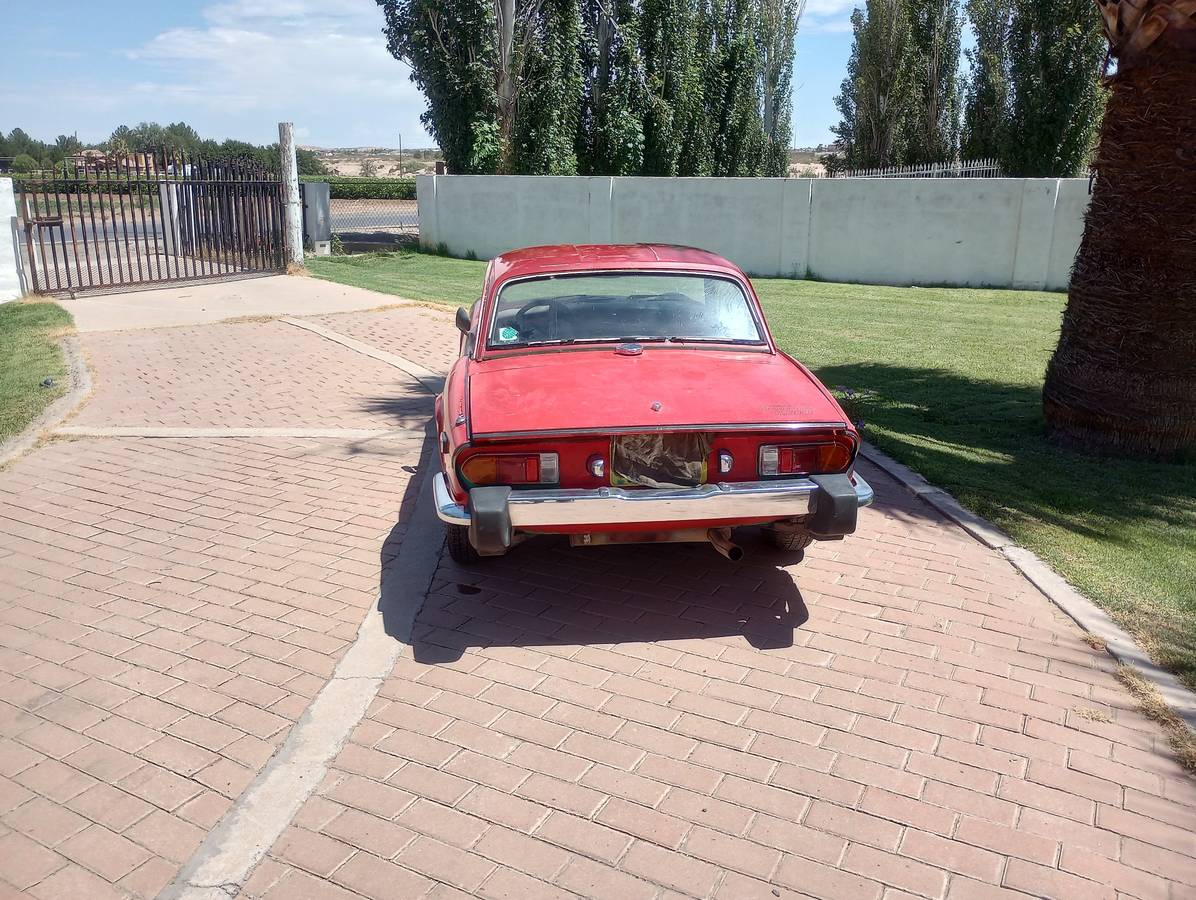 Triumph-spitfire-1977-red-1