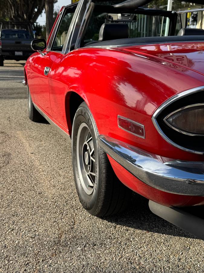 Triumph-stag-1973-red-12