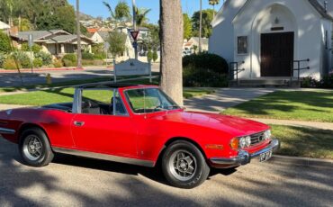 Triumph-stag-1973-red-2