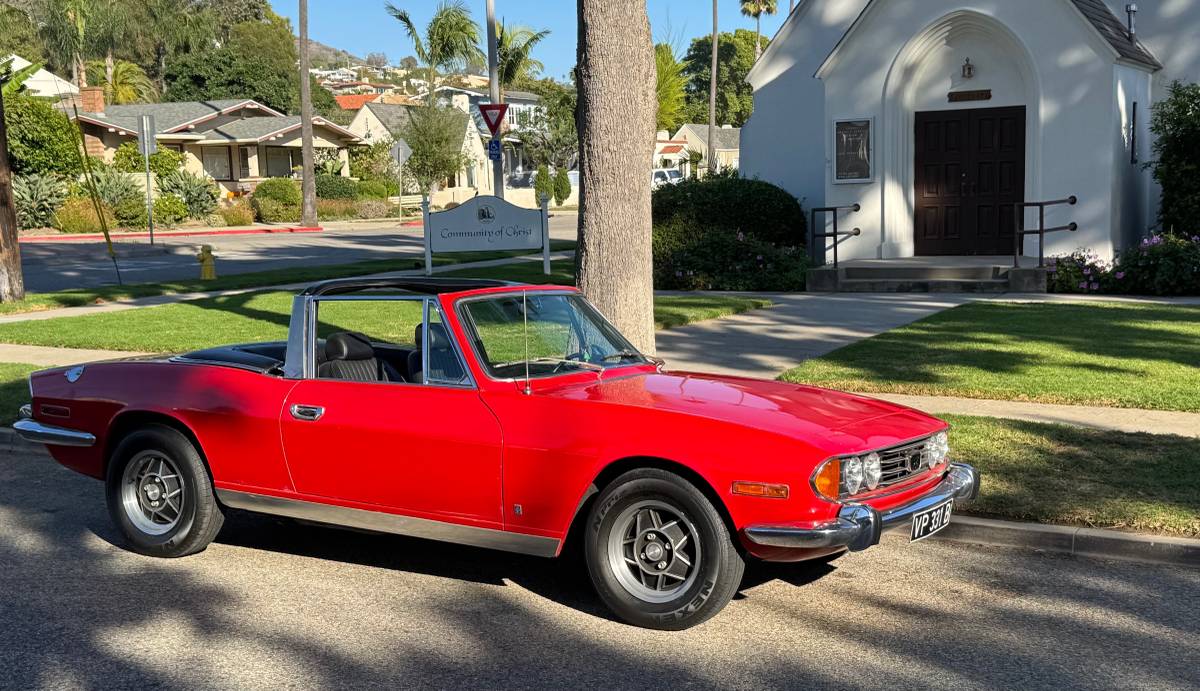 Triumph-stag-1973-red-2