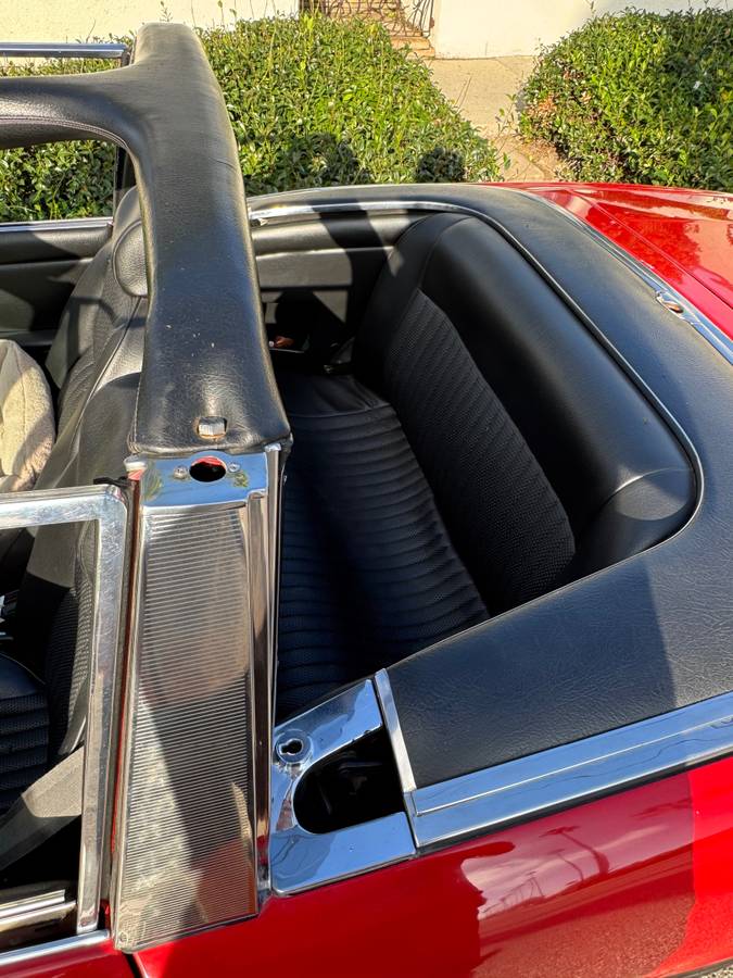 Triumph-stag-1973-red-4