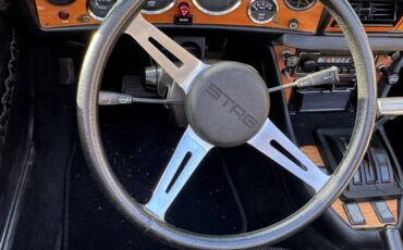 Triumph-stag-1973-red-5