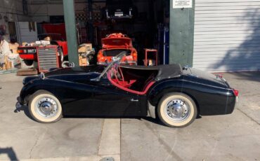 Triumph-tr3-1961-black-1