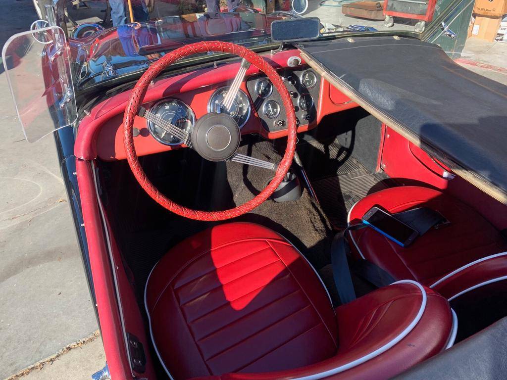 Triumph-tr3-1961-black-3