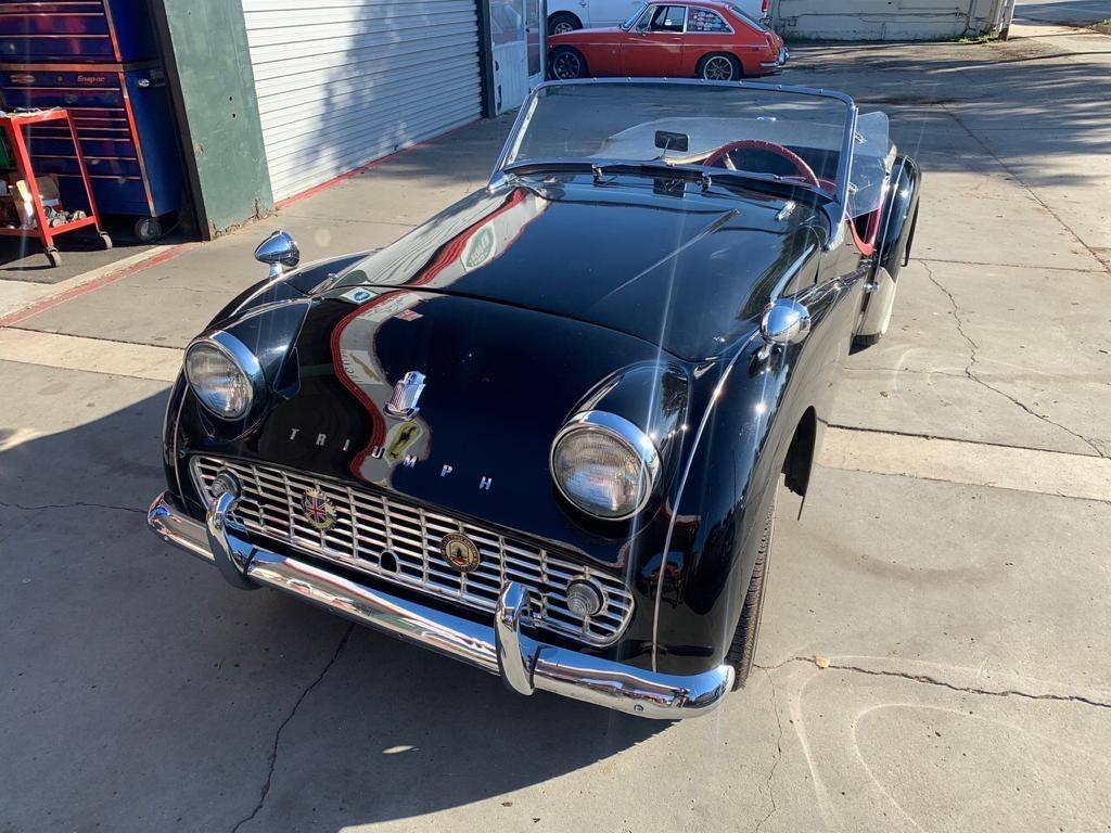 Triumph-tr3-1961-black