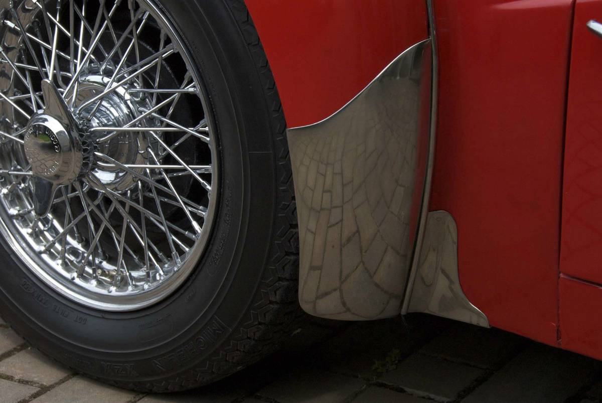 Triumph-tr3a-1960-red-6